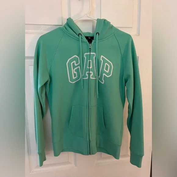 Green gap sweatshirt hotsell
